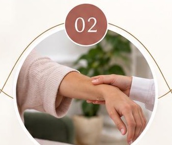 Gentle hand muscle monitoring during a kinesiology session